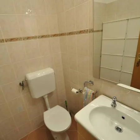 Lux Apartman Leo Apartmán *