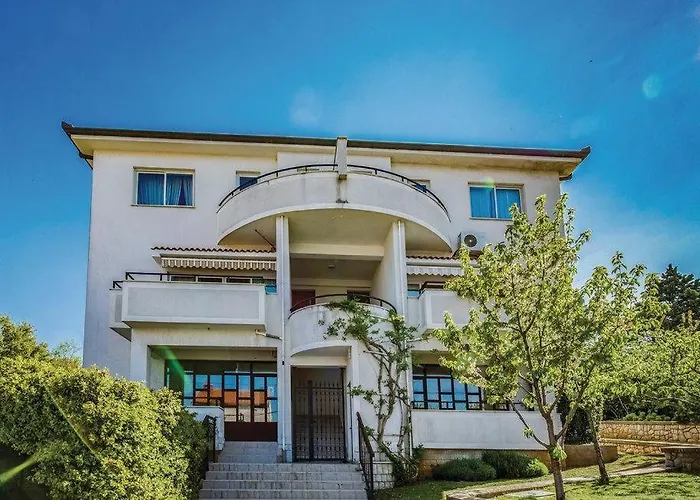 Lux Apartman Leo Appartamento Kostrena