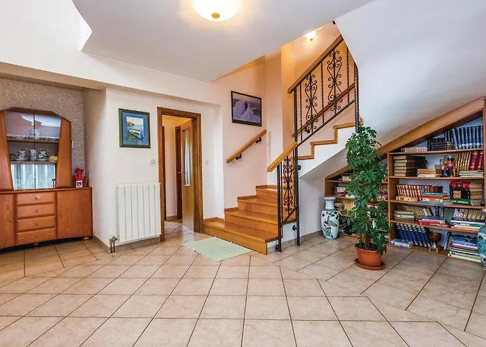 Apartment Lux Apartman Leo Kostrena
